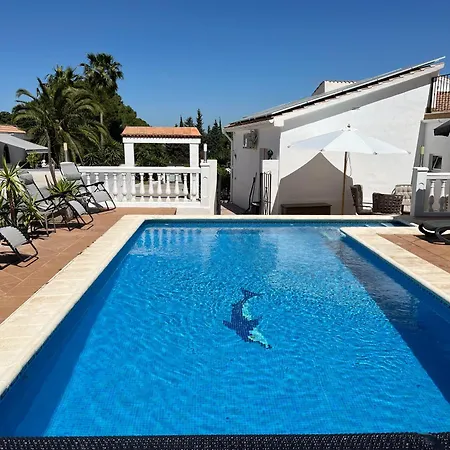 Padel - Heated Pool&private Paddle Court Villa *